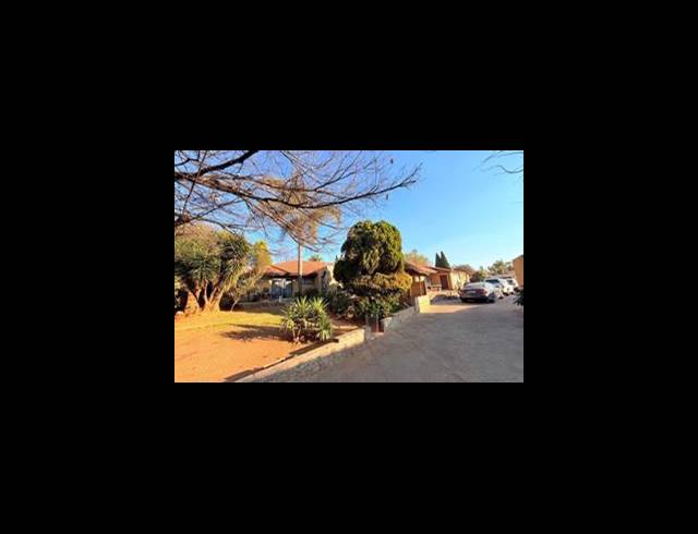 4 BEDROOM HOUSE FOR SALE IN NORKEM PARK